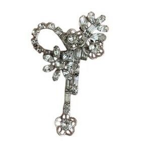 Vintage Leo Glass Sterling Silver Glass Rhinestone Floral Ribbon Key Brooch Pin‎